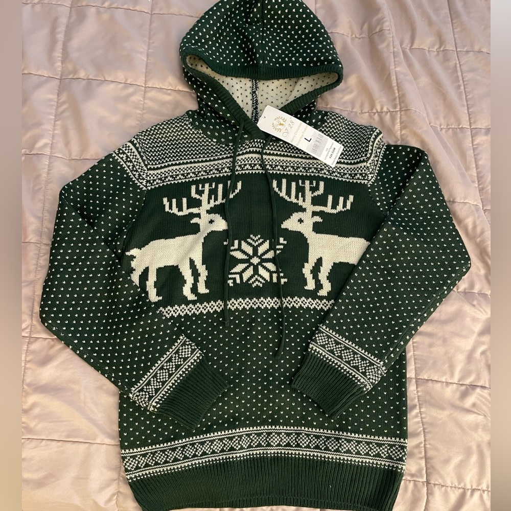 V28 Merry Christmas Green & Cream Reindeer Snowflake Hoodie
